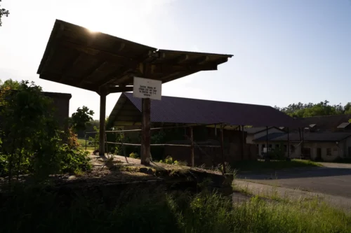 Ehemalige Tankstelle und Unterstand