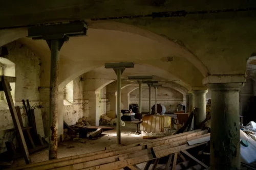 Kreuzgewölbe im langen Torhaus